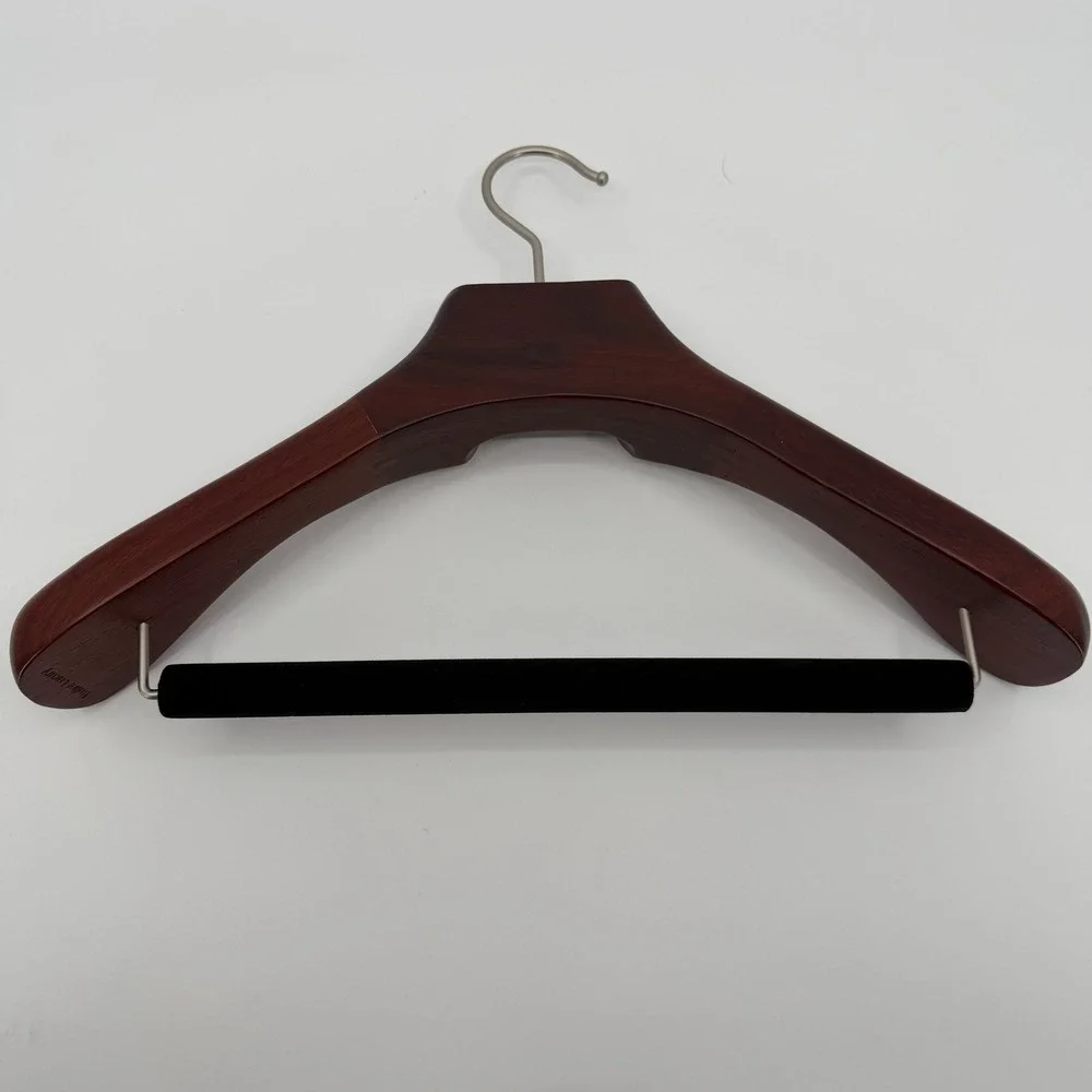 Butler Luxury Tailor Made Suit Hanger Wooden Velvet Trouser Bar Wide Shoulder